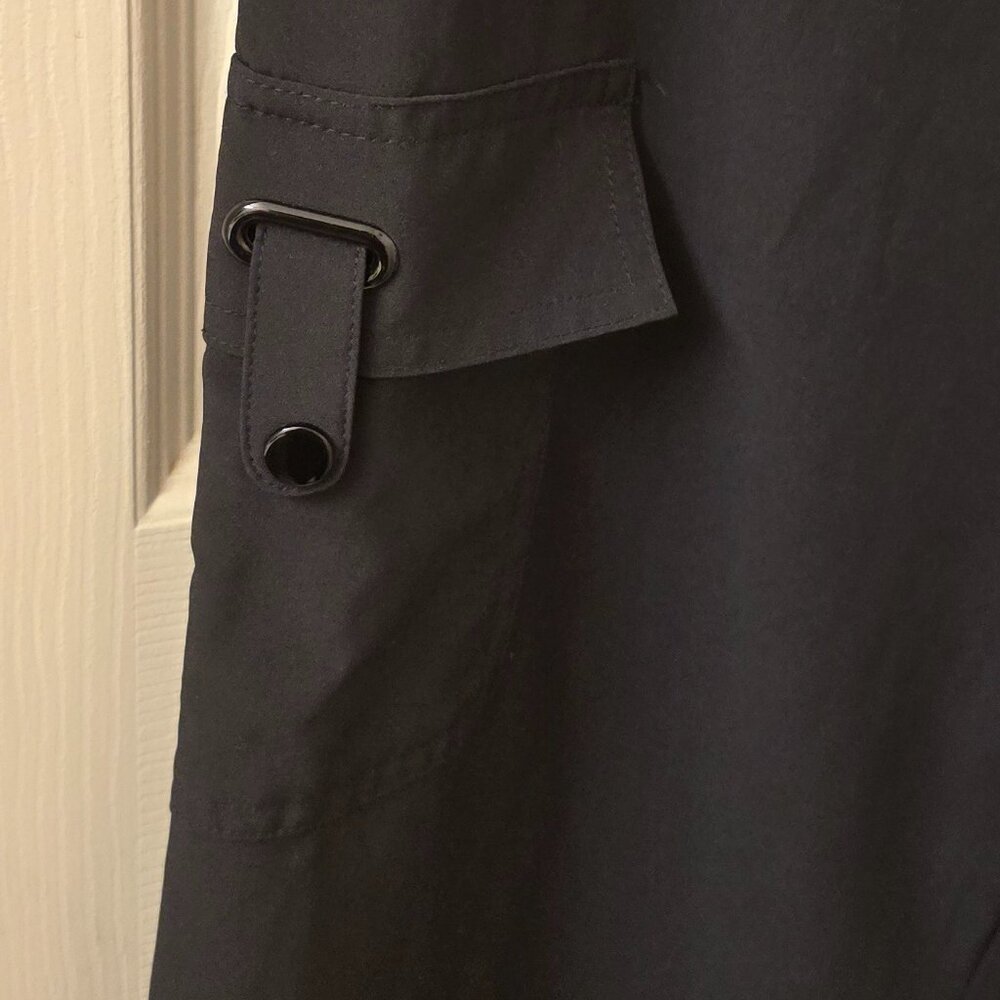 Chico's Zenergy black cargo pants size 2 = 12